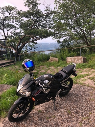 CBR  125R JC39