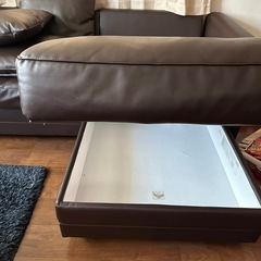 合皮ソファ/収納機能あり(IKEA)の画像