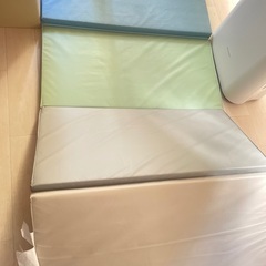 イケア　IKEA ペルフスィッグ PLUFSIG折りたたみ式ジム...