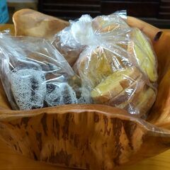 木製ものいれ(原木加工) お菓子・果物入れなどにの画像