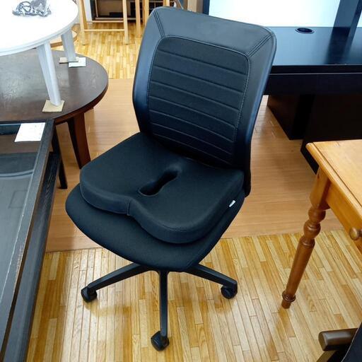 ★ジモティ割あり★ オフィスチェア　ブラック　クリーニング済　YJ3441