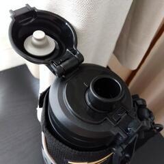 ミズノ保冷用水筒の画像