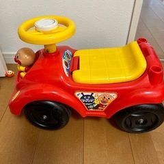 アンパンマン　車の画像