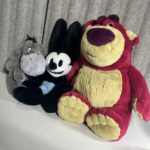 【中古品】ディズニーぬいぐるみ（ロッツォ OSWALD イーヨー）×3