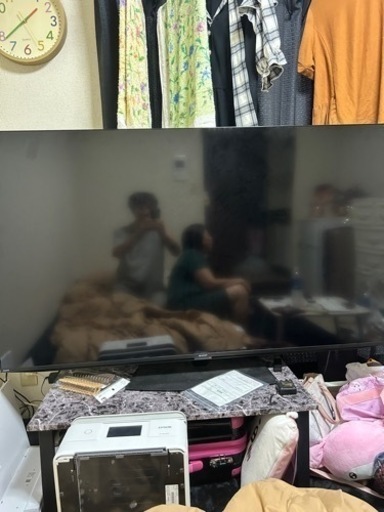 シャープ　６５型　液晶テレビ