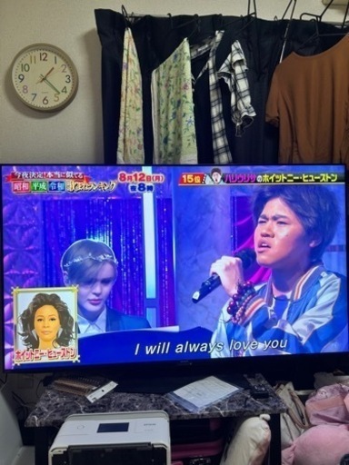 シャープ　６５型　液晶テレビ