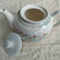 ★Cath Kidston★ティーセット★ティーポット&ティーカップ2つ★の画像