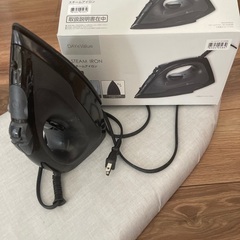 引越しに伴う断捨離中　ニトリのスチームアイロンとアイロン台