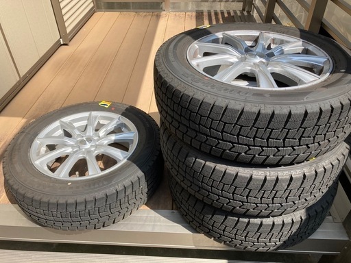 ライズ、ロッキー用スタッドレスタイヤ