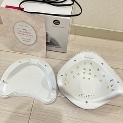 La Curie LED & UV ネイルライト 48W 業界注目低ヒート機能 ジェルネイル 自動感知センサー ジェル対応 レジン用 12カ月保証 & 日本語説明書 & プロネイリスト監修ネイルレシピ付き LaCurie003 (ホワイト)の画像