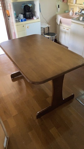 食卓テーブル　中古