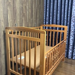 ベビーベッド　
の画像