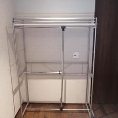 大型　ハンガーラックの画像