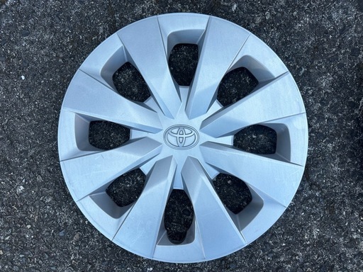 TOYOTAカローラツーリング純正ホイールキャップセット