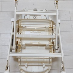 コンビ　ネムリラ　エッグジョッグ　ハイローチェア　　　の画像