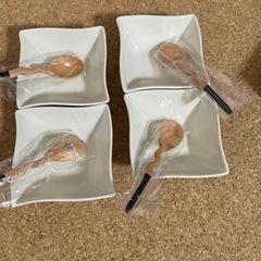 おつまみ用お皿とトレーセットの画像