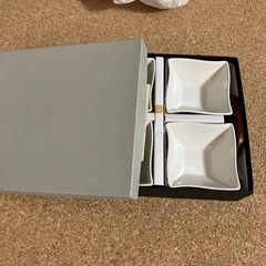 おつまみ用お皿とトレーセットの画像
