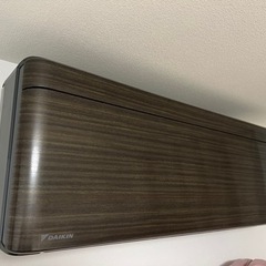 エアコン risoraダークブラウン　S22YTSXS-M +室外機の画像