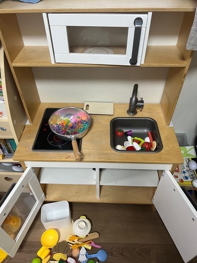 おもちゃ付き　IKEA キッチン おままごと