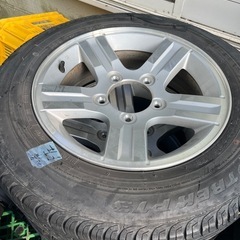 ジムニーのアルミホイールとタイヤ