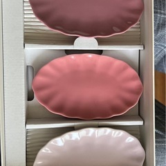 オーバル型のお皿セットの画像