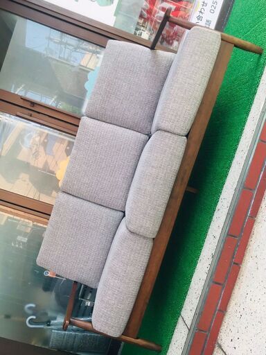 ニトリ　3人掛け　布張り　ソファ　(マイス　BE/MBR)