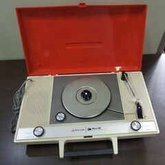 昭和レトロ ビクター レコードプレーヤー 2台セット SPE-8200IC RE-6600 通電OK ジャンク扱い品 ターンテーブル Victor 札幌市 新道東店の画像
