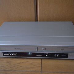 (タダ、ジャンク)シャープ　VHS/DVDプレーヤー