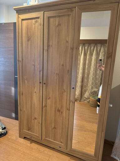 格安！IKEA 鏡付きワードローブ
