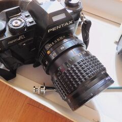 フィルムカメラ　ペタックススーパーＡ　ズームレンズ付き＆スライドプロジェクターの画像