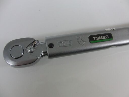美品 TONE プレセット形トルクレンチ（メモリセットタイプ）T3M20 トルク4-20N・m 差込角9.5mm 自動車整備 機械整備