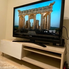 液晶テレビ