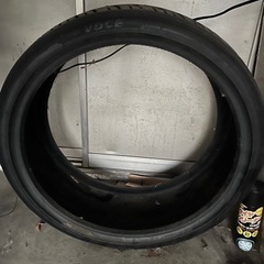 新品タイヤ　255/30/22   
2本セットの画像