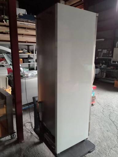 東芝　冷蔵ショーケース　R404A