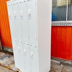 定価19万　8人用ロッカー　ダイヤル錠 　生興 検索キーあり　SLDW-8-D 中古の画像