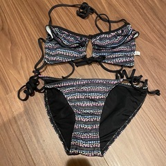Dani   Keties   ビキニ