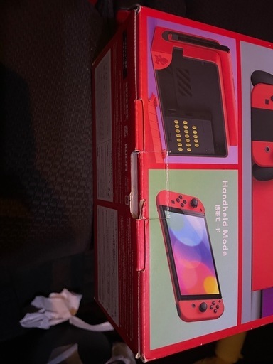 Switch 有機ELモデル　マリオレッド