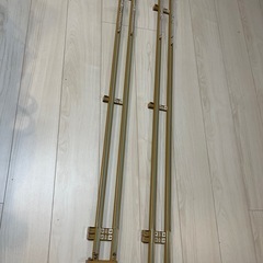 ニトリ　木目調カーテンレールの画像
