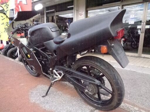 NO.5116　ＮＳ－１　水冷２サイクルエンジン　ＦＲＰカスタムカウル　マッドブラック　☆彡