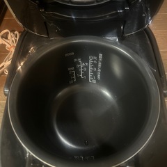 大人気‼️5、5合炊き炊飯器になります。