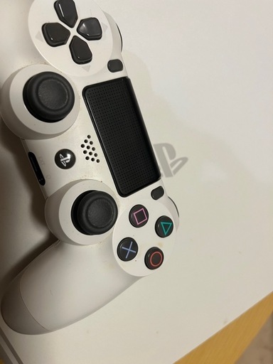 SONY PlayStation4 本体 ＆純正コントローラー（カセットおまけ