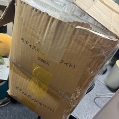 【新品未使用】圧縮ボディスポンジ  使い捨て アメニティ 500枚入 2箱弱の画像