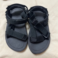 幼児用サンダルteva