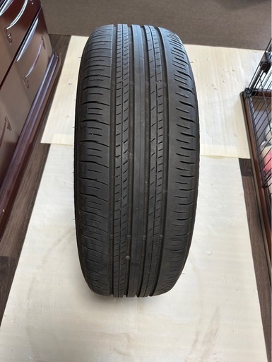 良い トヨタハリアー純正タイヤ(18インチ夏タイヤ)