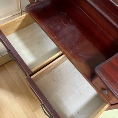 【名古屋市西区】　中古　ドレッサー　鏡台　キズ汚れあり　受け渡しはいつでもokの画像