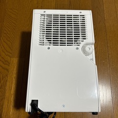 アイリスオーヤマ　除湿機　IJC-J56-Wの画像