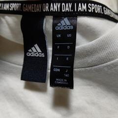 adidas！アディダスTシャツ！140の画像
