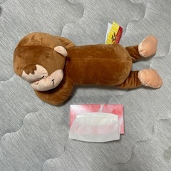 おさるのジョージ 寝そべりぬいぐるみの画像