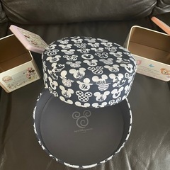 ディズニー　空き缶と入れ物　(空です)の画像