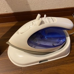 TOSHIBAアイロン TA-FB52 アイロンマット付きの画像